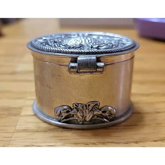 Royal Selangor Engraved Pewter Trinket Box Floral Design Blue Velvet 2" X 1.25" - Picture 5 of 6